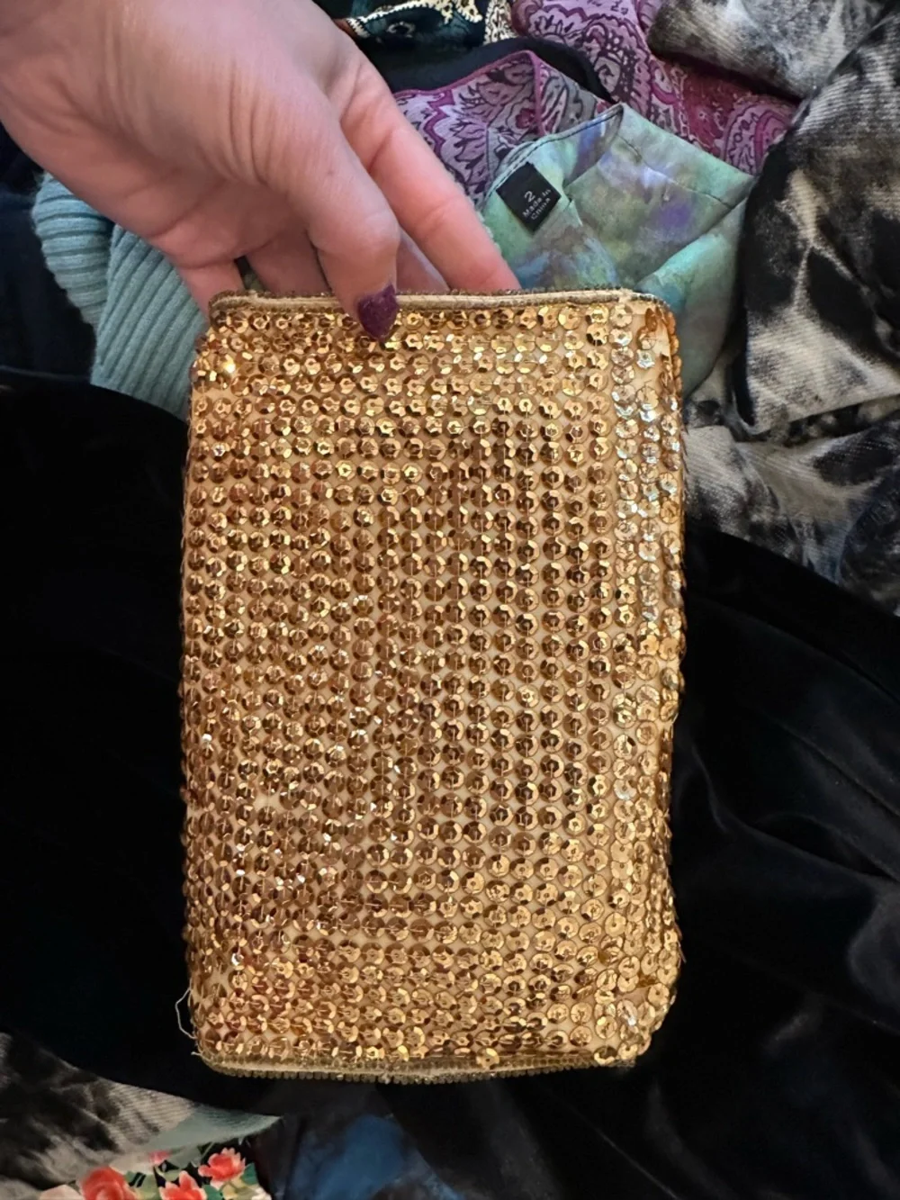 Vintage 80’s/90’s Gold Sequin Clutch with Round Coin Purse Set- Gold